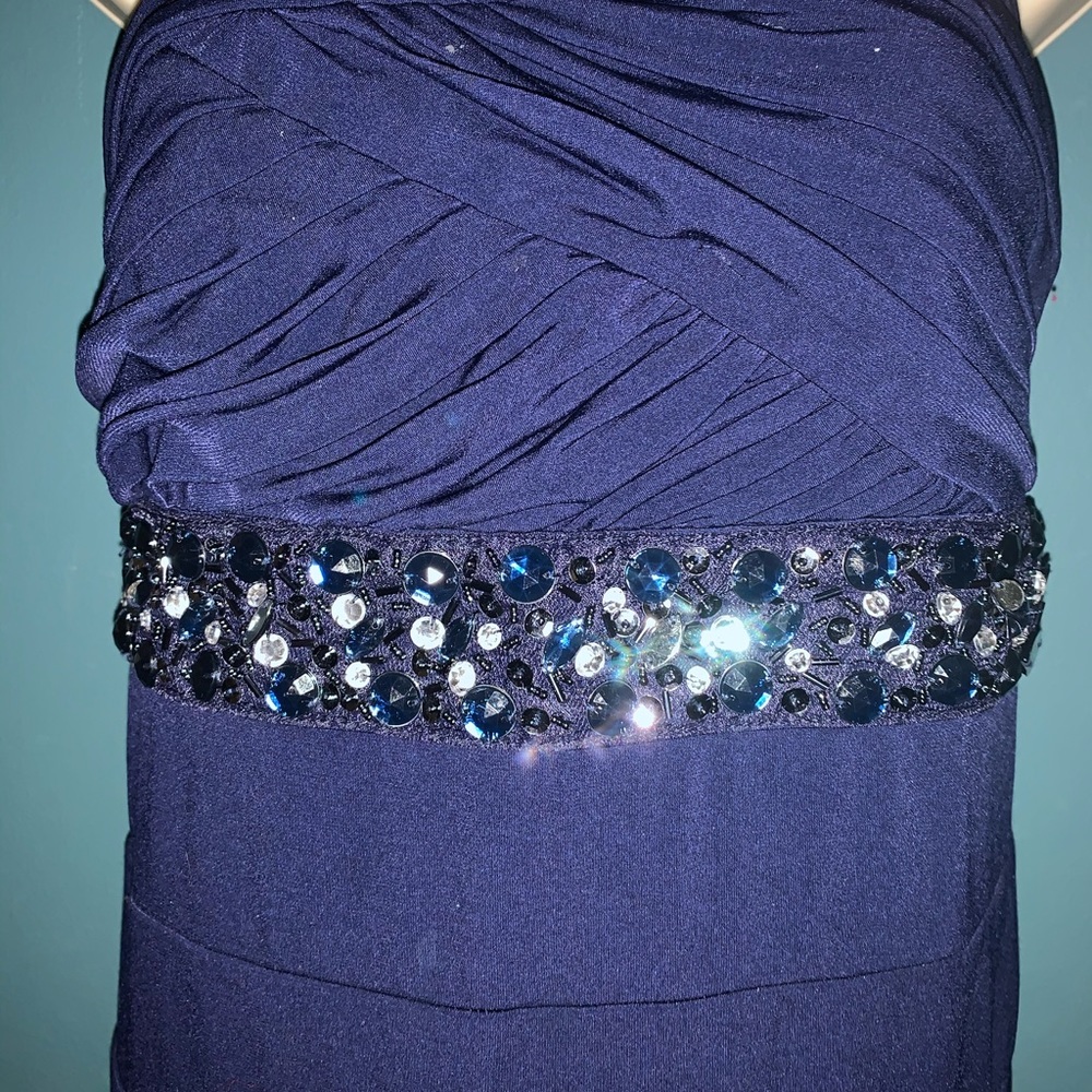 Beautiful blue dress. - Picture 3 of 5